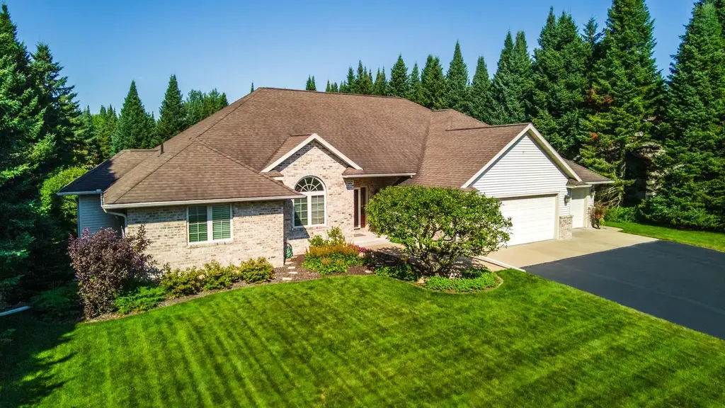 612 Independence Lane, Wausau