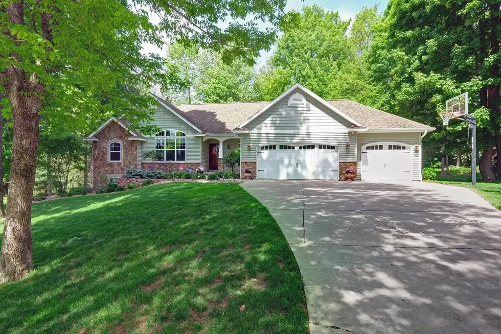 208 Tuzigoot Lane, Wausau