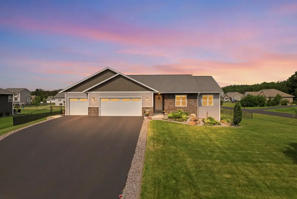2375 Chesterfield Drive, Kronenwetter