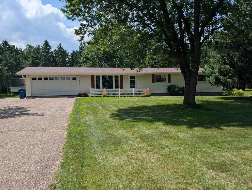 2235 Bluejay Lane, Kronenwetter