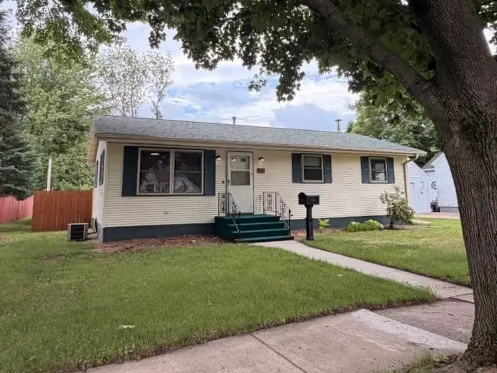 708 7th Street, Mosinee