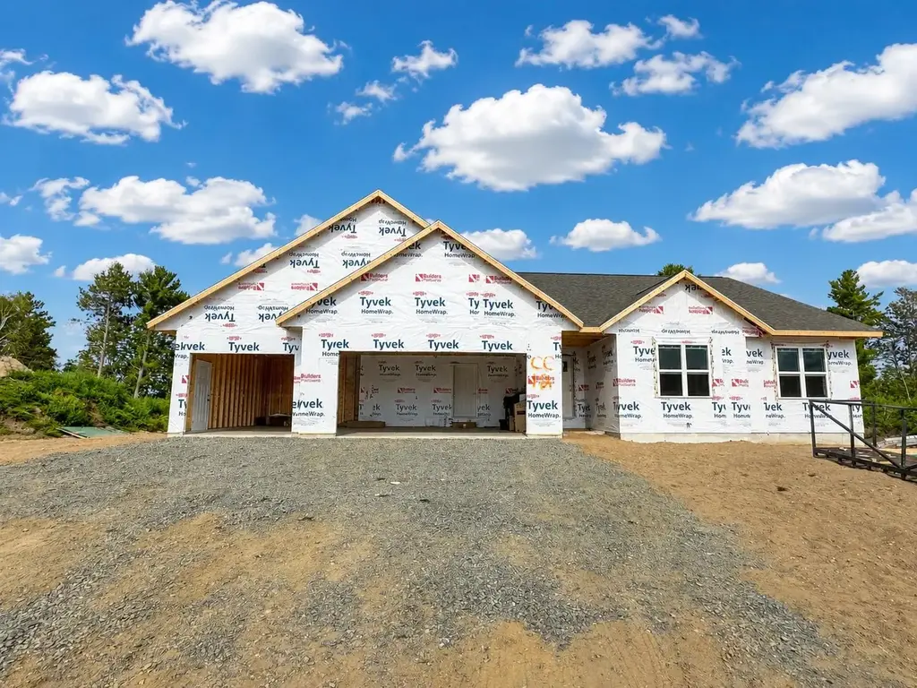 250 Cedar Haven Trail, Rothschild