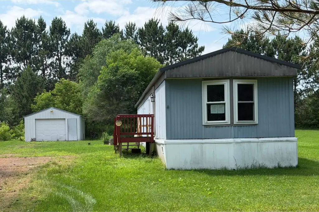 29326 297th Avenue, Holcombe