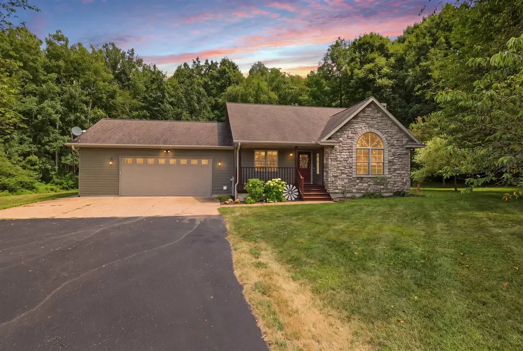 203651 Harmony Lane, Mosinee