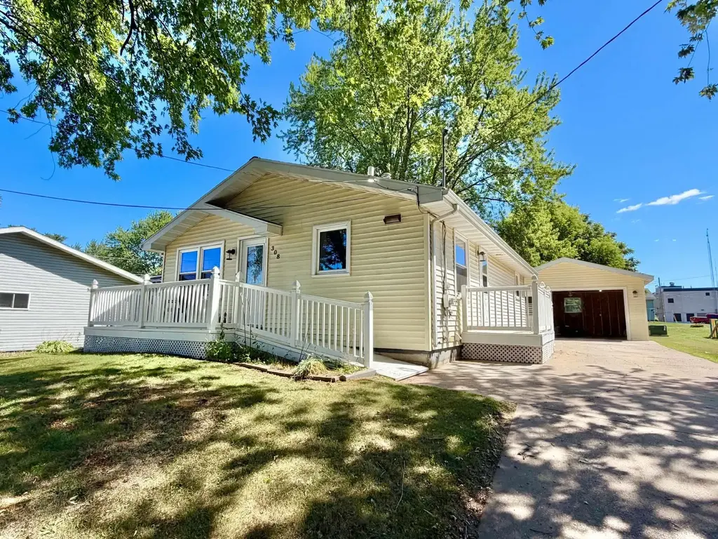 308 Pine Street, Marathon