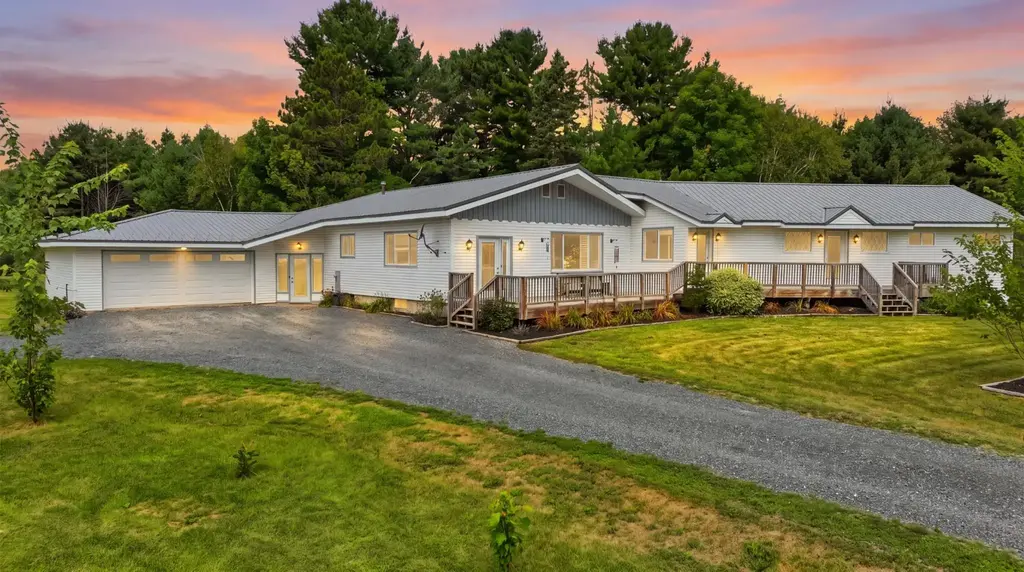 8173 State Highway 80, Marshfield