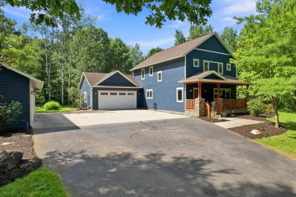 3498 County Road K, Amherst Junction