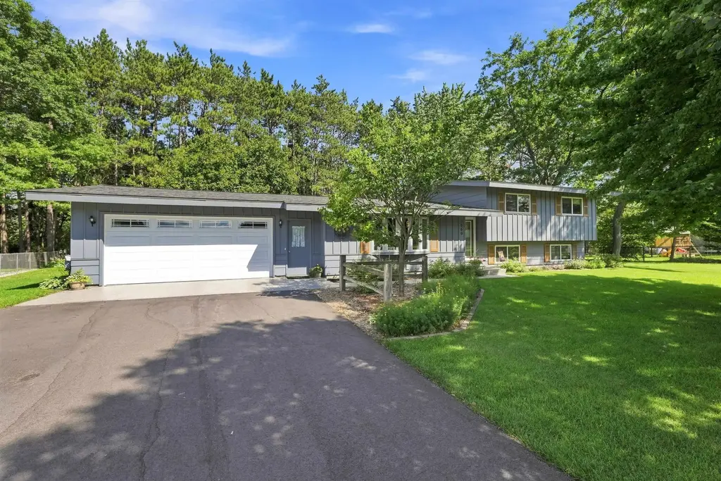 3060 Katherine Court, Plover