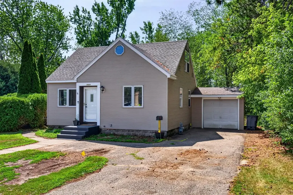 1820 Peach Street, Wisconsin Rapids