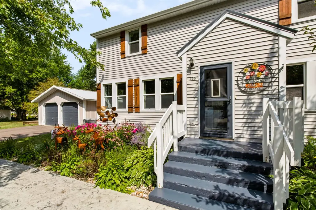 436 Wausau Street, Birnamwood