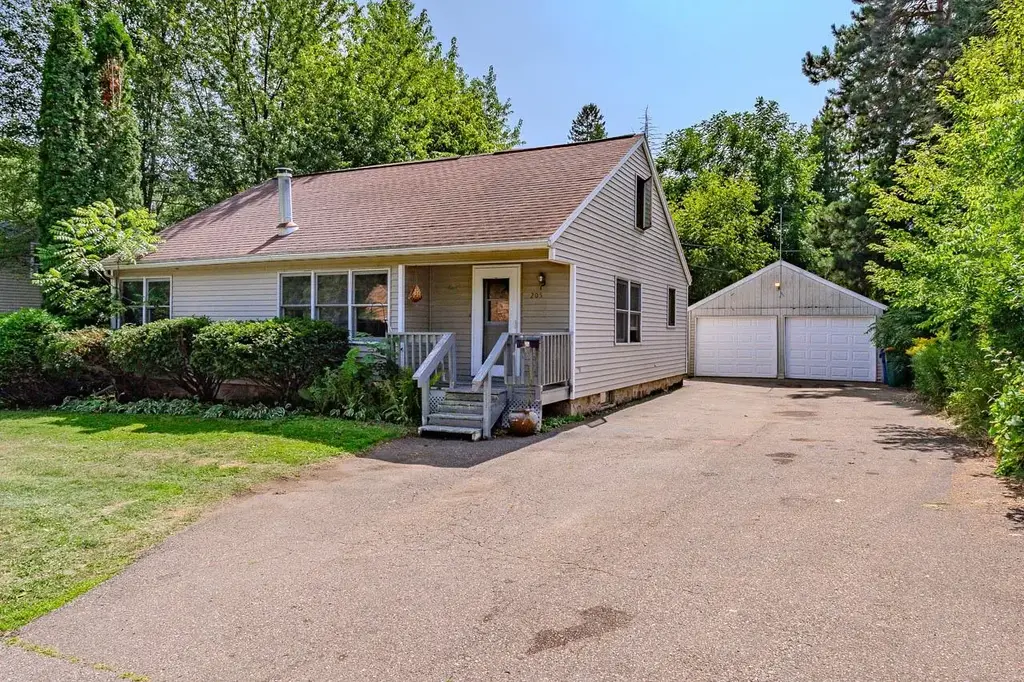 205 Yawkey Avenue, Rothschild