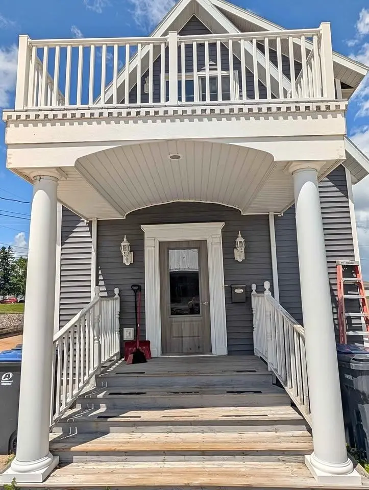 830 E Broadway Avenue, Medford