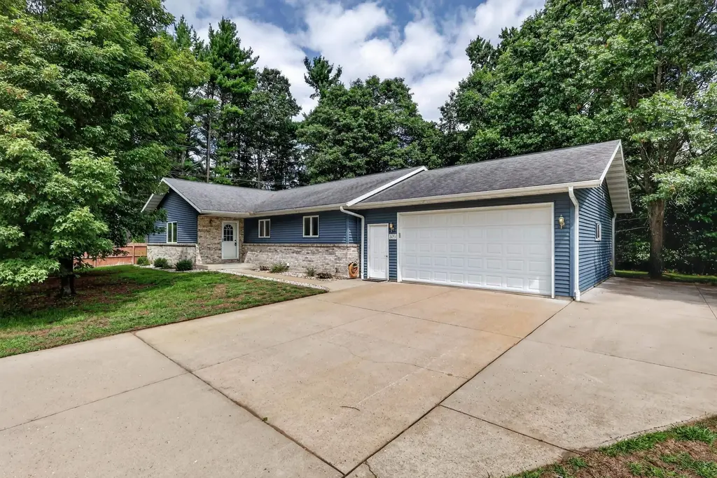 2431 77th Street South, Wisconsin Rapids