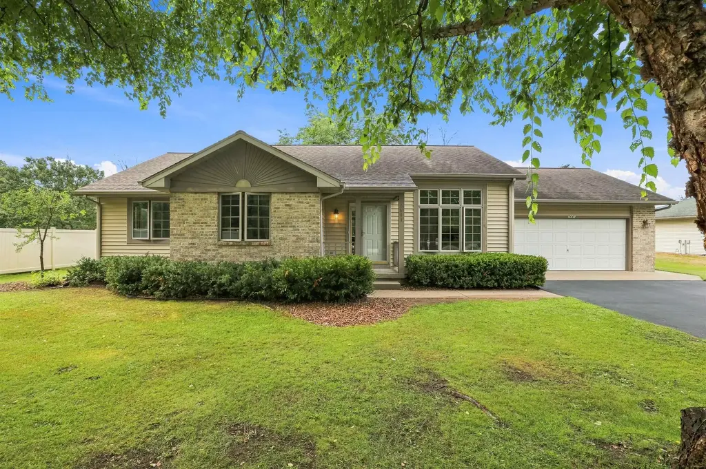2641 Porter Road, Plover