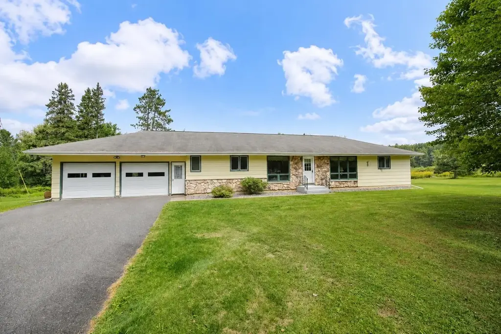 W5866 Jolly Avenue, Medford