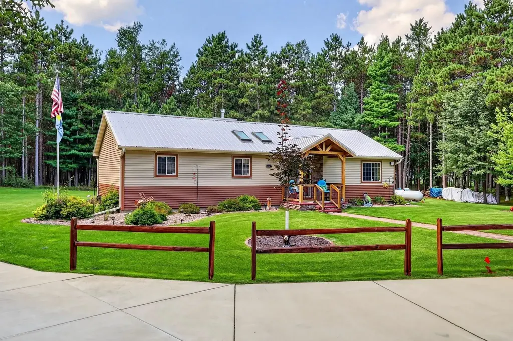 237 9th Avenue, Nekoosa