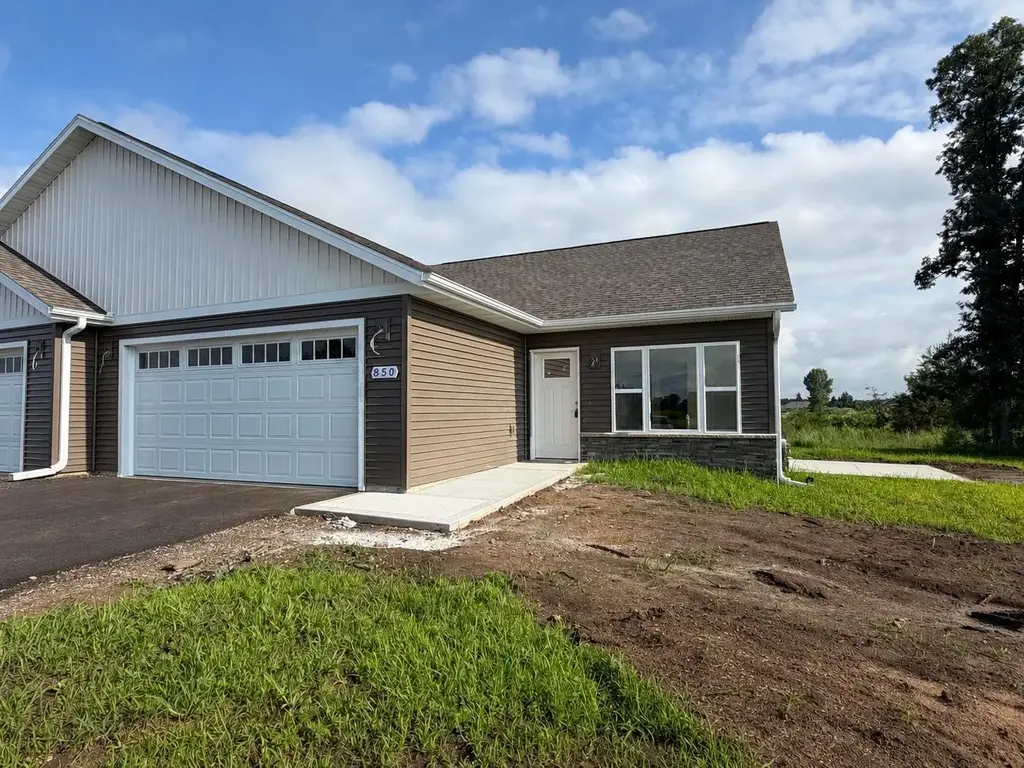 850 Morning Star Lane, Plover