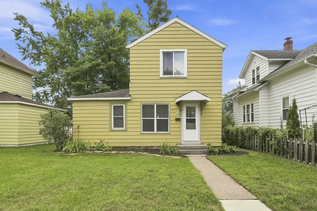 325 Washington Avenue, Stevens Point