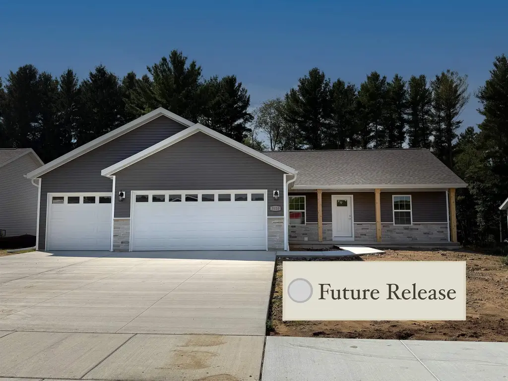 3777 Pear Lane, Plover