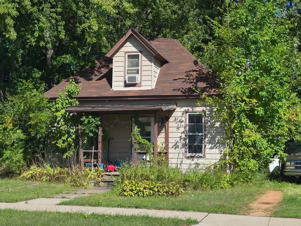 318 E 5th Street, Owen