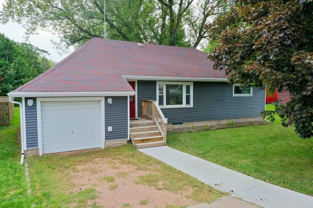 316 Lincoln Street, Stanley