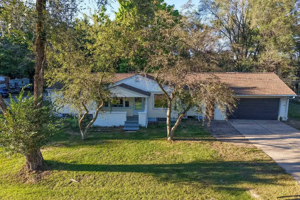5811 Wazeecha Avenue, Wisconsin Rapids
