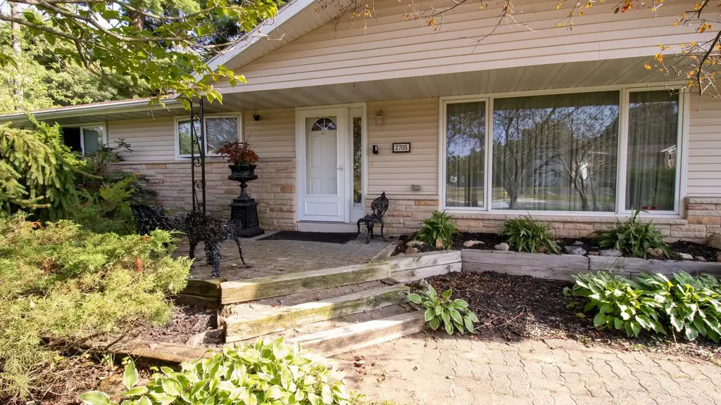 2705 Jelinek Avenue, Weston