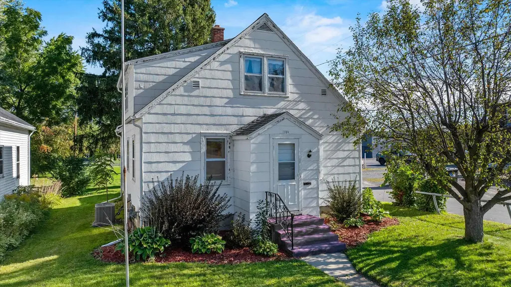 109 W Doege Street, Marshfield