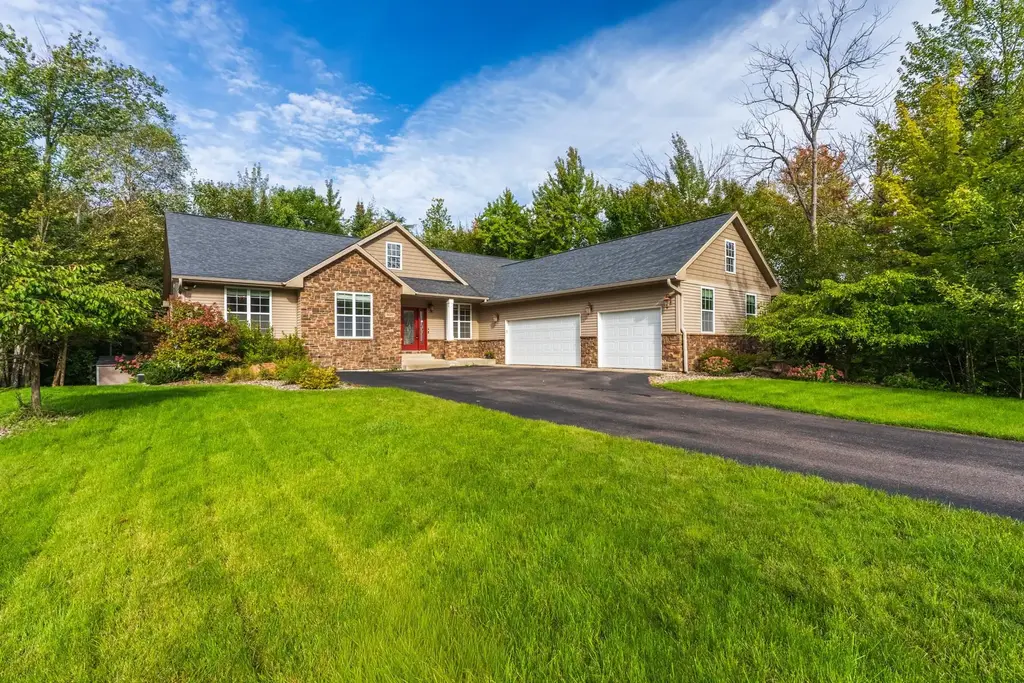 9602 Heritage Hills Drive, Weston
