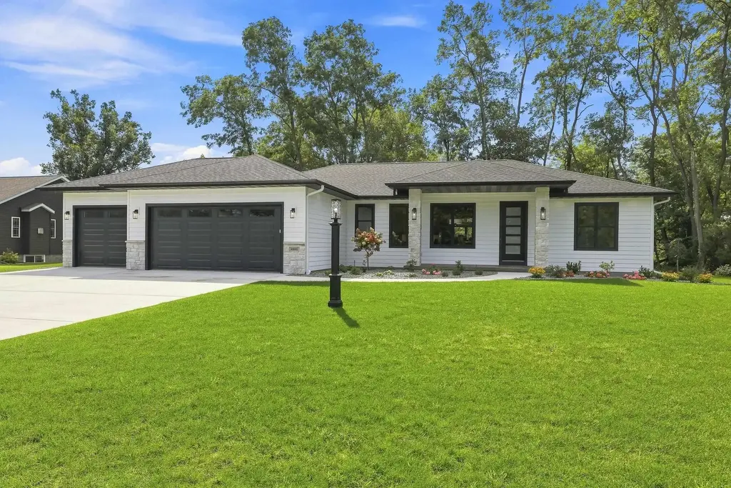 2321 Brooke Lane, Stevens Point