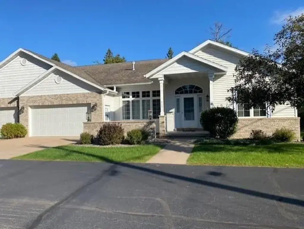 930 Pinewood Lane, Wausau
