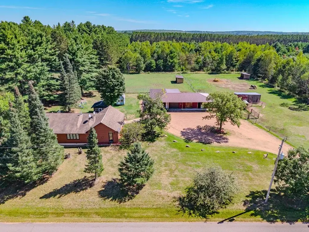 11285 N 12th Avenue, Merrill