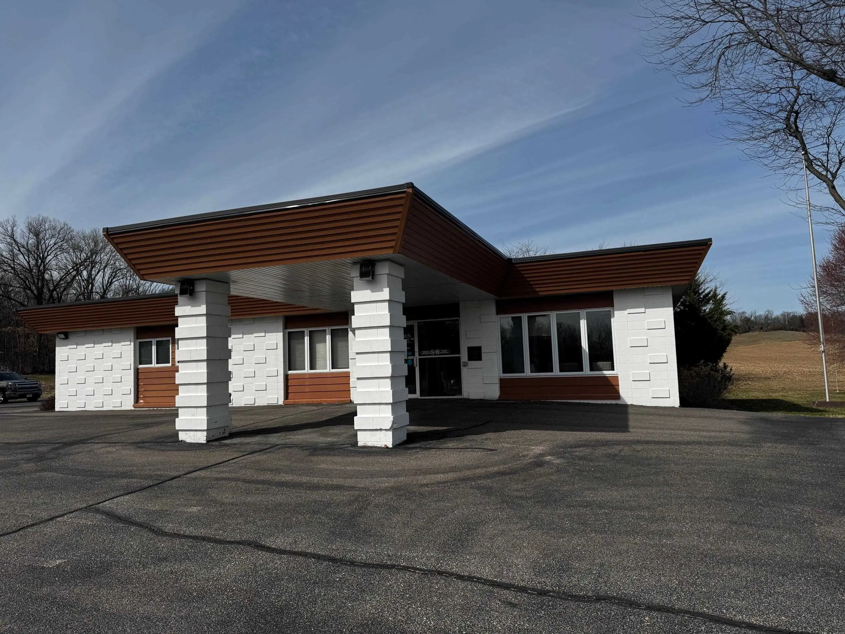 N4390 Crossroads Clinic Road, Oxford