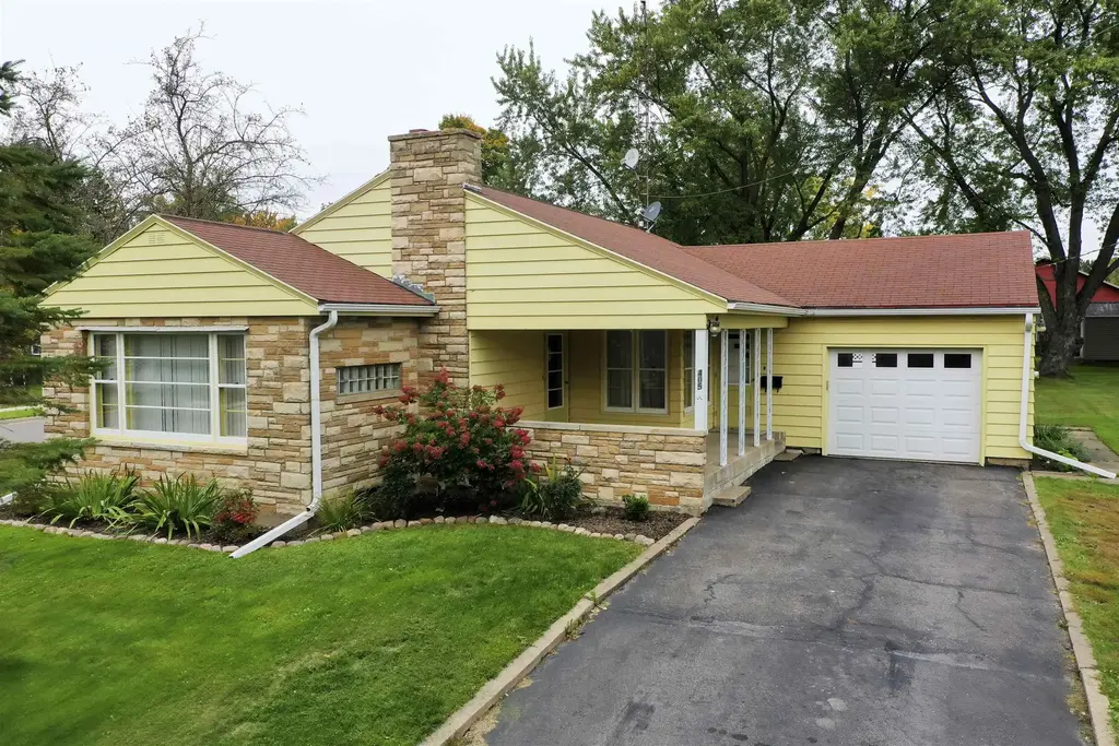 405 E Allman Street, Medford