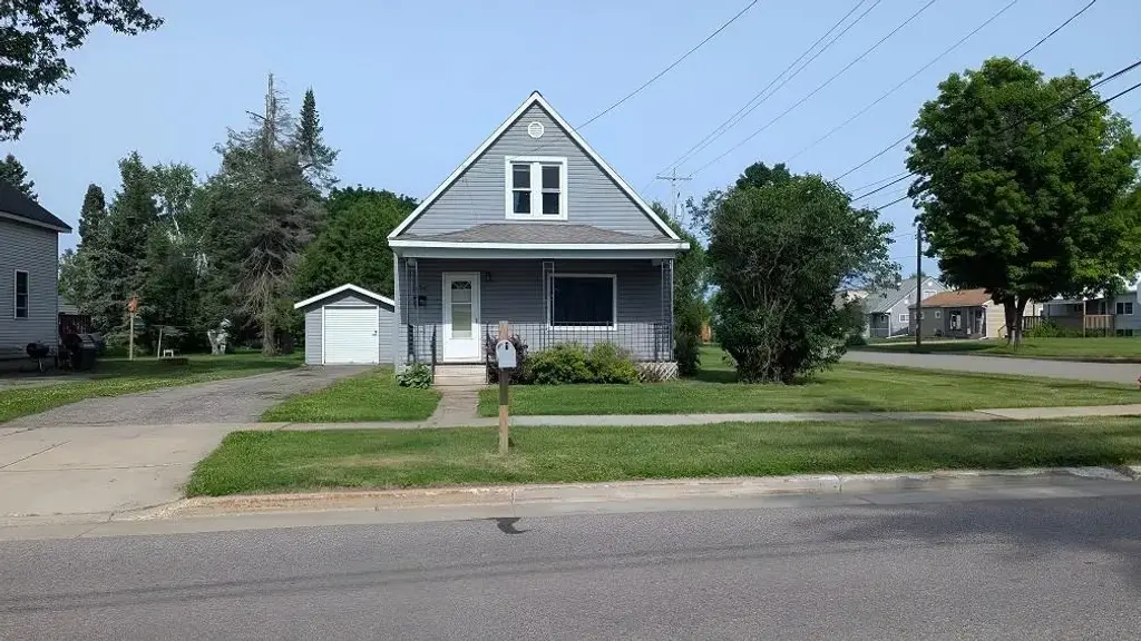 1634 Clermont Street, Antigo