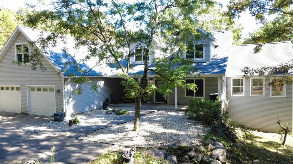 3726 Forest Drive, Amherst Junction