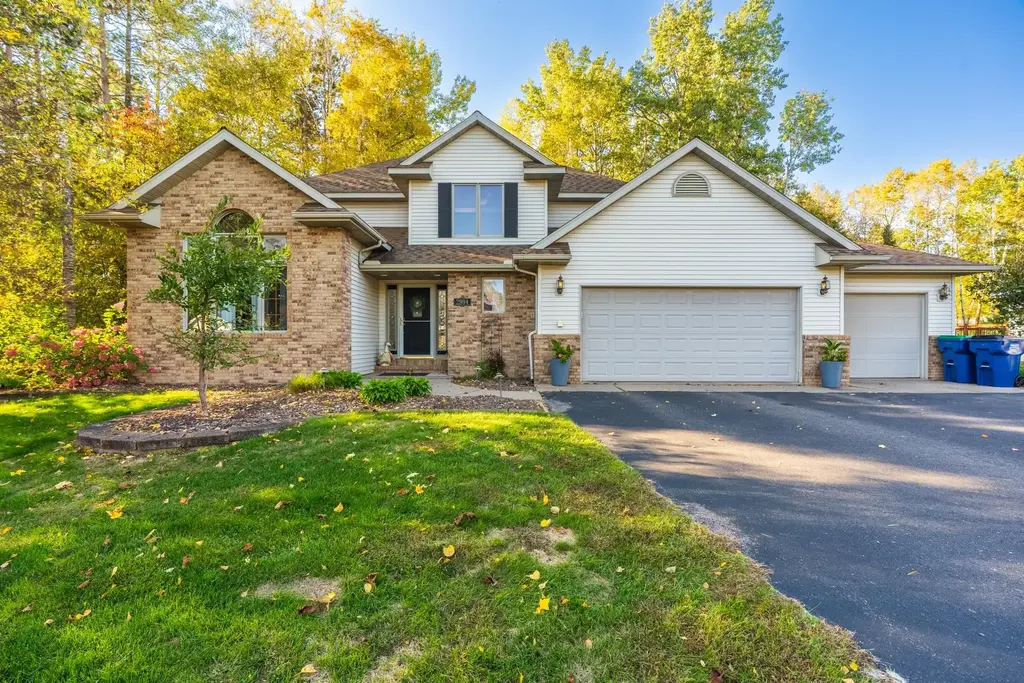 2904 Crosstrail Lane, Weston
