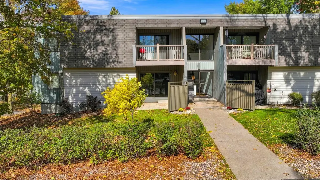 1609 Sawyer Drive, Marshfield