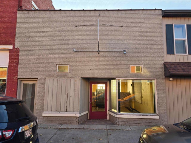 141 S Main Street, Medford
