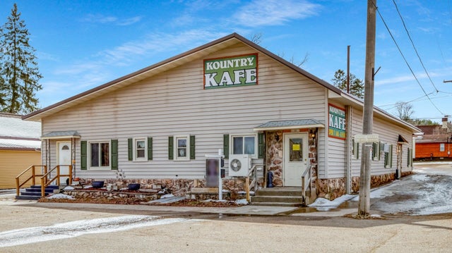 N14015 W Central Avenue, Fifield