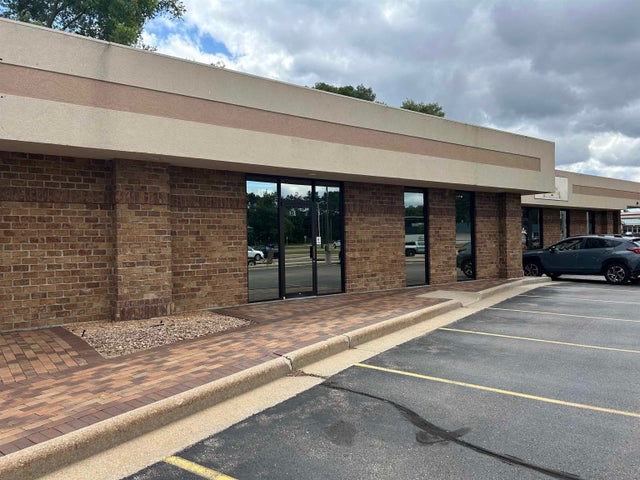 1840 Post Road, Plover