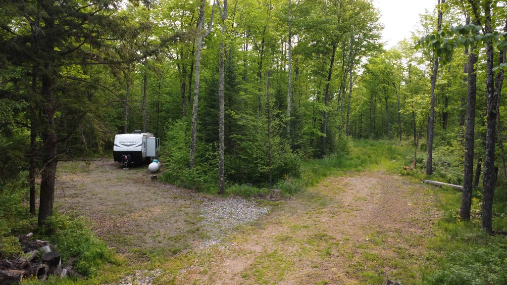 0000 County Road H, Gleason