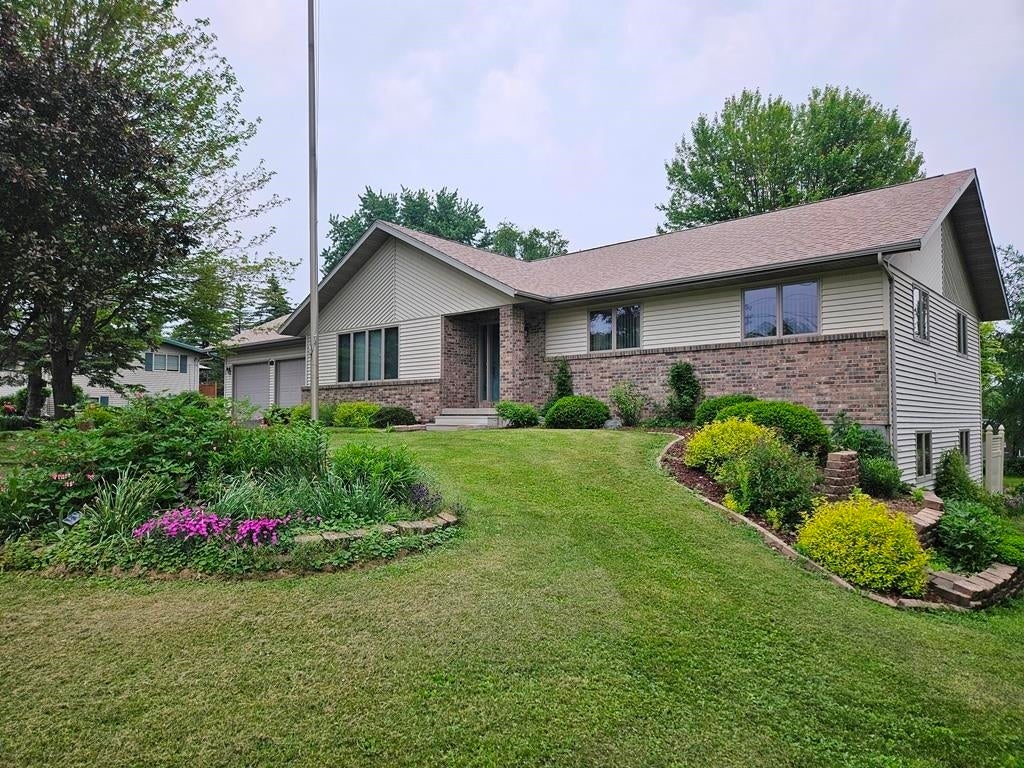 628 W Village Limits Road, Athens