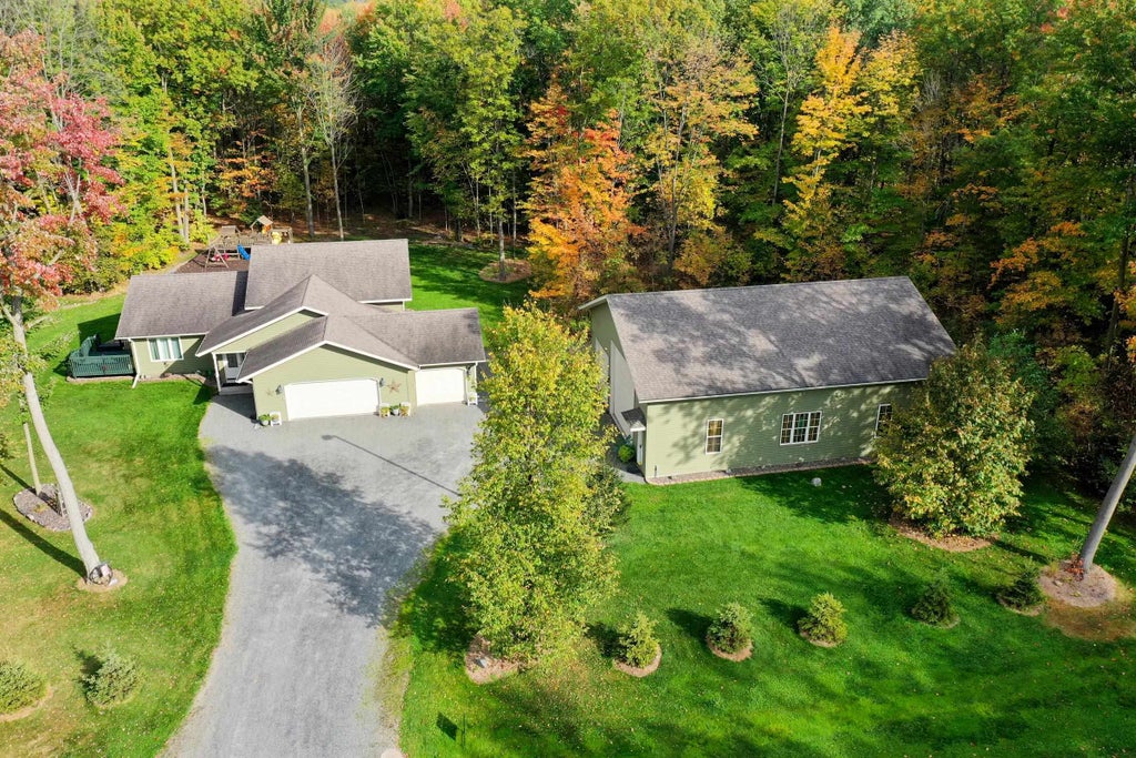 N3334 Oak Ridge Road, Medford