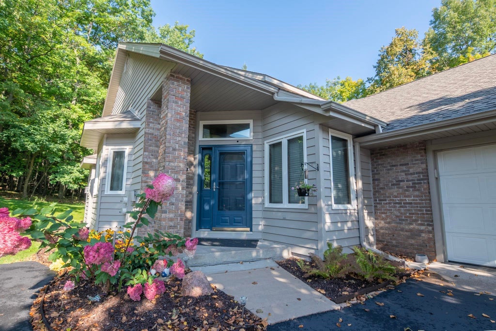 226440 Kingbird Avenue, Wausau