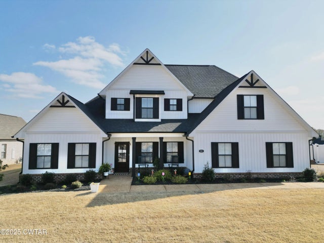 260 Providence Drive, Medina