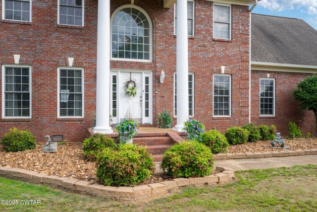 499 Crazy Doe Road, Lexington