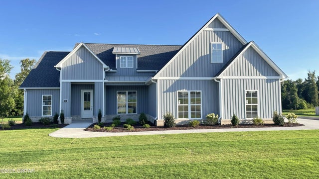 201 Providence Drive, Medina