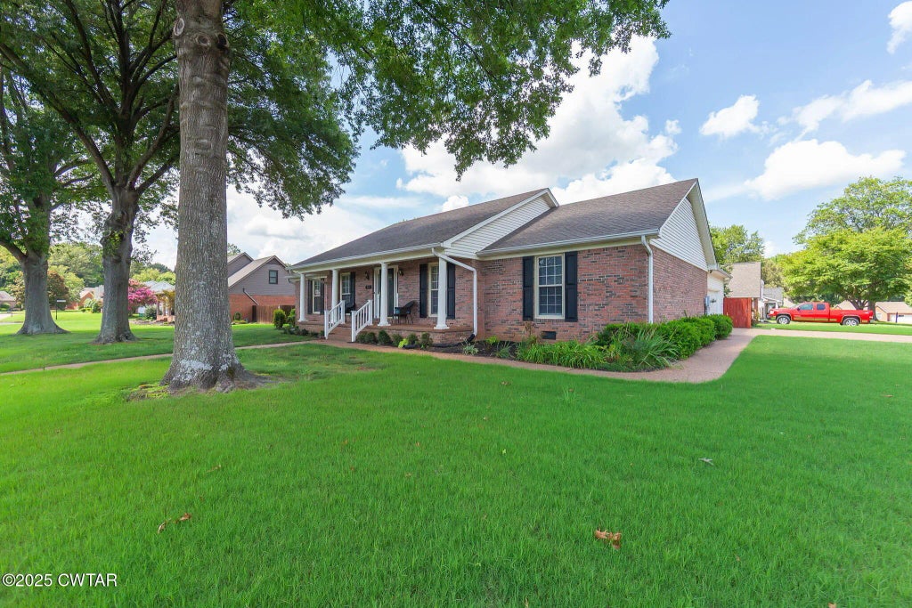 90 Steeplechase Drive, Jackson