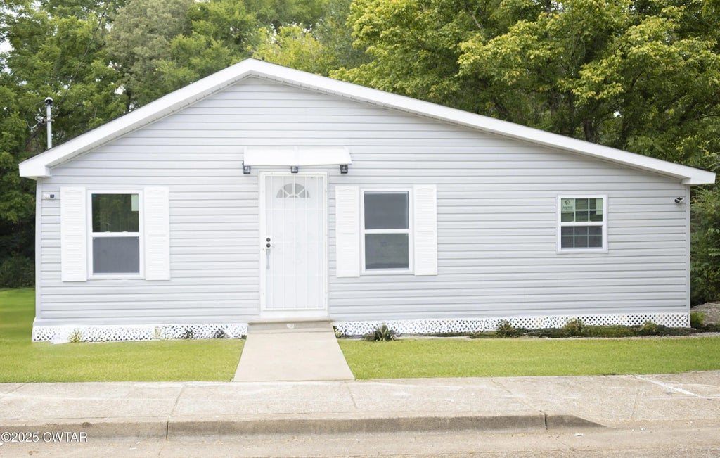 10 Hill Street, Jackson